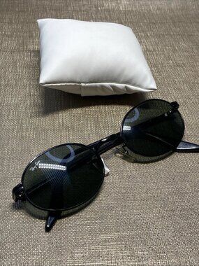 Vintage B&L Ray-Ban Oval Sunglasses H2775 PRAS Green Lenses USA